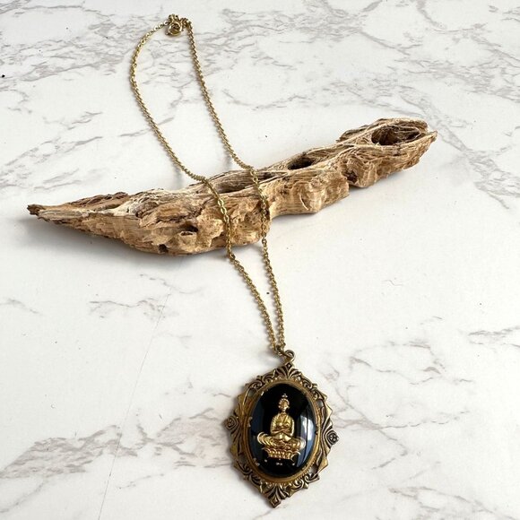 Vintage Intaglio Glass Guanyin Pendant Necklace Black & Gold Reverse Carved - Picture 4 of 7